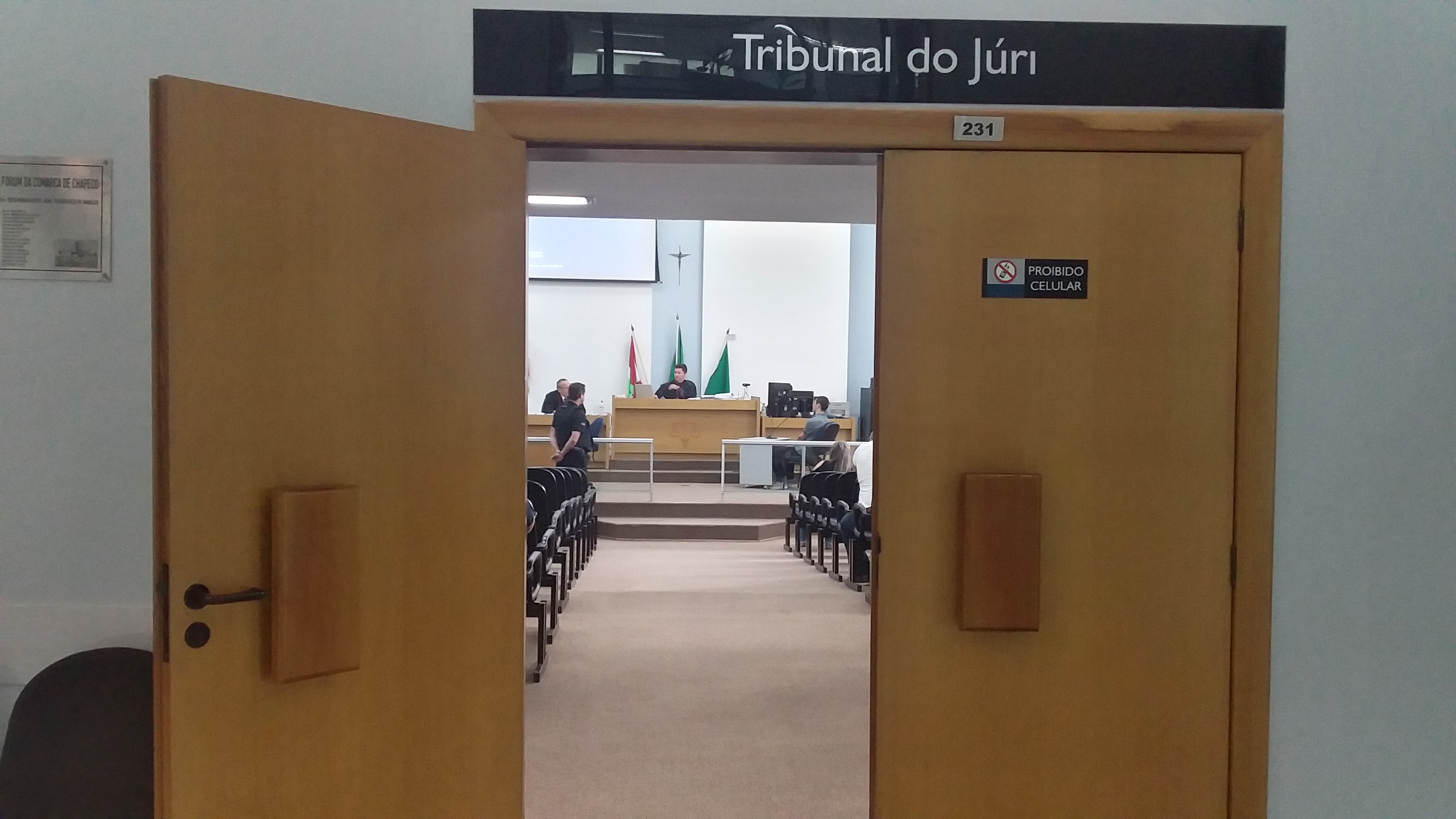 Photo of Homem que invadiu pizzaria para matar desafeto é condenado a 16 anos