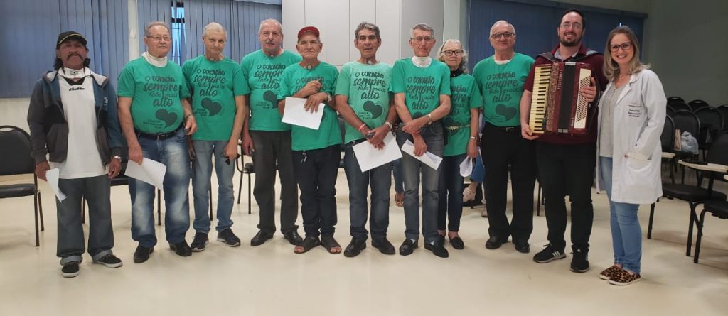 Photo of Cantor Leonardo grava vídeo de apoio aos Grandes Guerreiros do Oeste