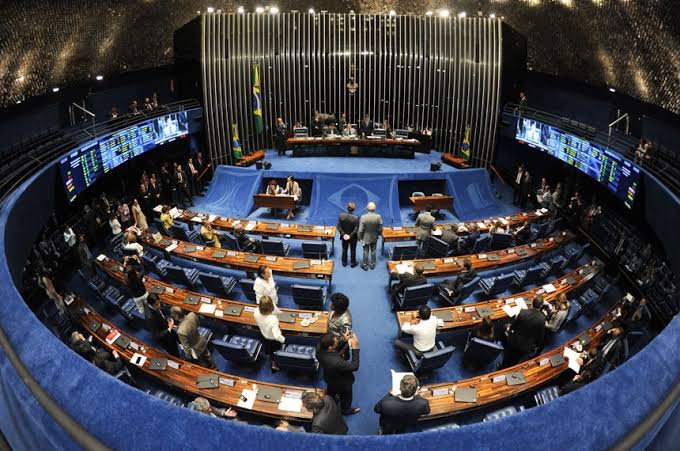 Photo of Senado aprova MP que fixa e torna permanente Auxílio Brasil de R$ 400