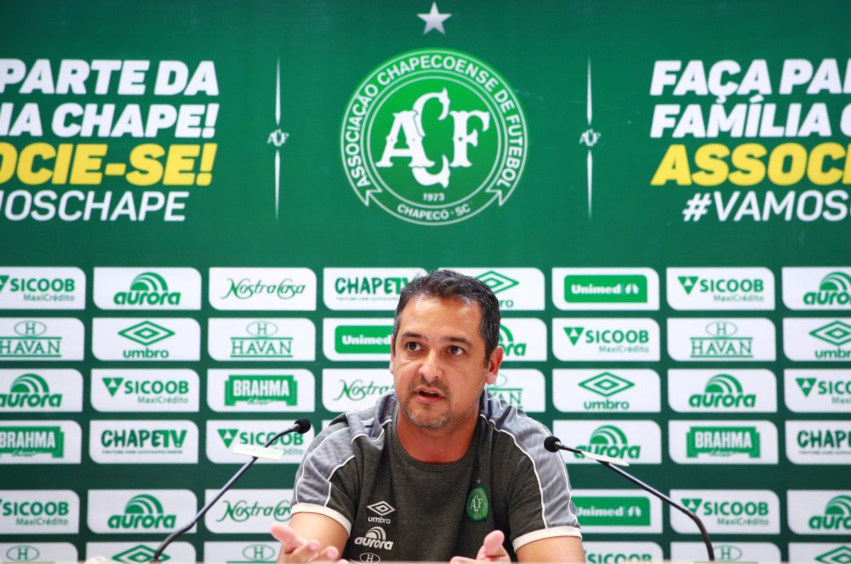 Photo of Marquinhos Santos projeta o confronto contra o Cruzeiro