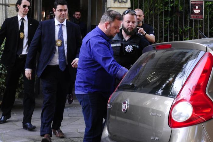 Photo of Vereador de Porto Alegre é preso por suspeita de extorquir assessores