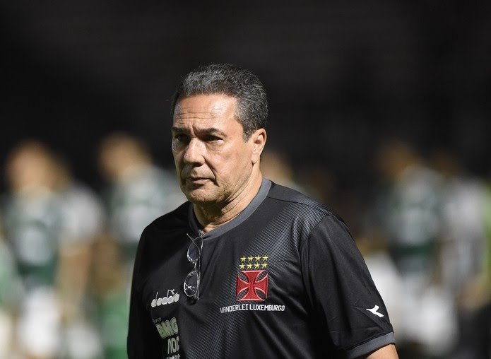 Photo of Vanderlei Luxemburgo, técnico do Vasco, tem câncer de pele diagnosticado
