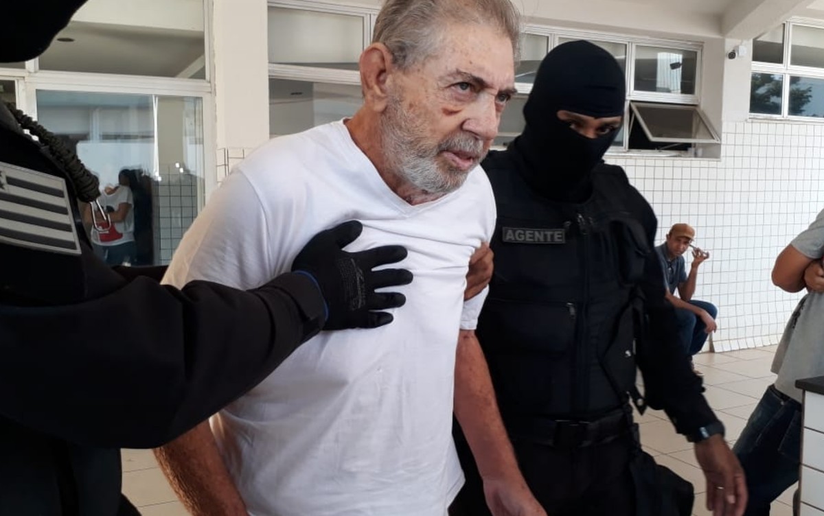 Photo of João de Deus é condenado a 19 anos de prisão por crimes sexuais