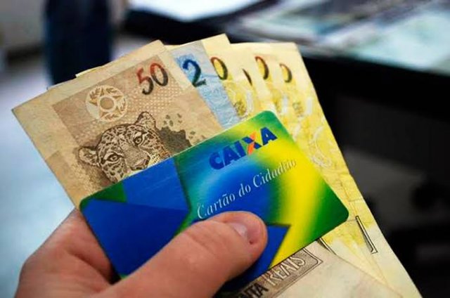 Photo of Caixa inicia pagamento do Abono Salarial 2019/2020