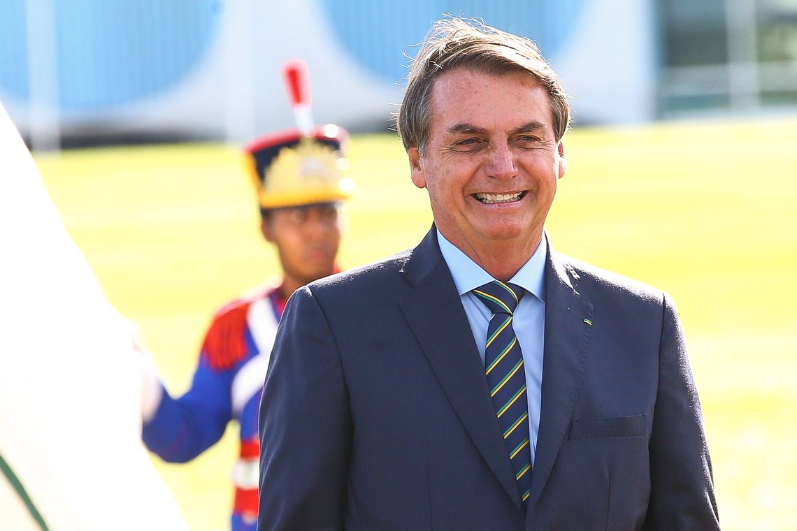 Photo of Bolsonaro: reforma administrativa vai contemplar “números e pessoas”