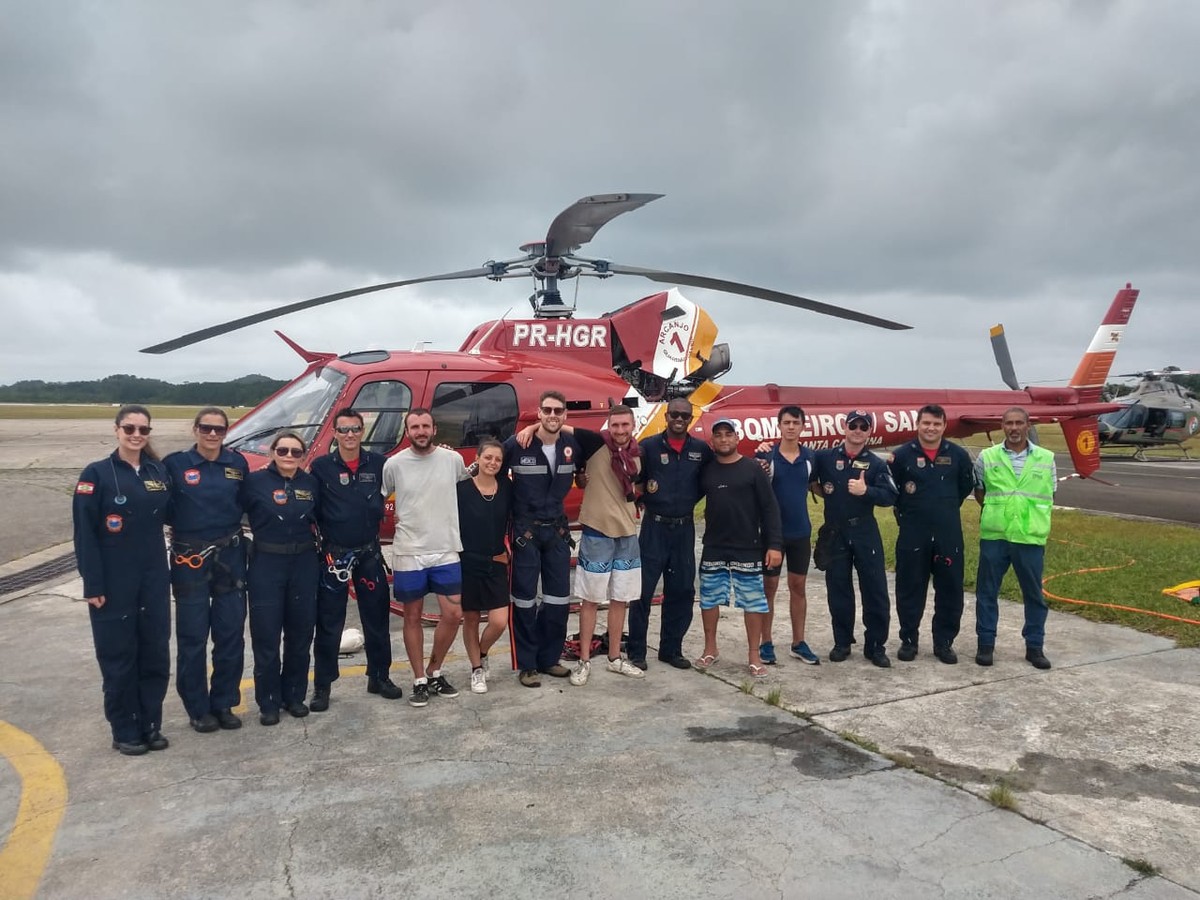 Photo of Turistas italianos são resgatados por helicóptero em trilha de Florianópolis