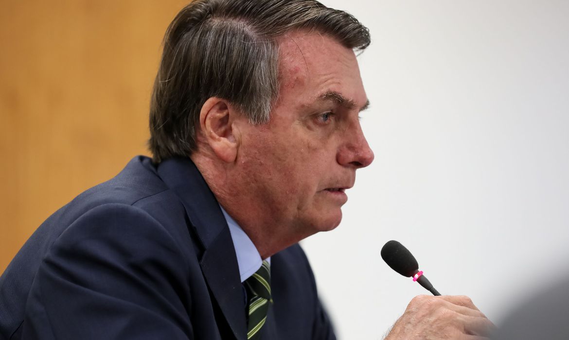 Photo of Após reação negativa do mercado, governo cancela cerimônia de anúncio do Auxílio Brasil