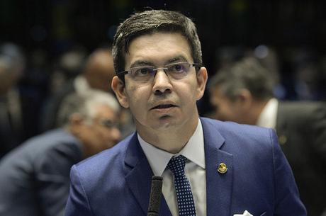 Photo of Oposição anuncia que pedirá impeachment de Bolsonaro
