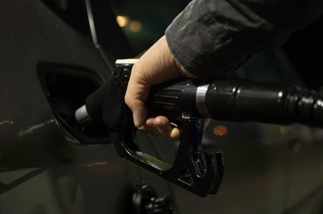 Photo of Congresso busca consenso para reduzir preço dos combustíveis, diz Lira
