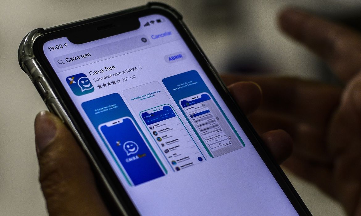 Photo of Caixa credita saque emergencial do FGTS para nascidos em maio