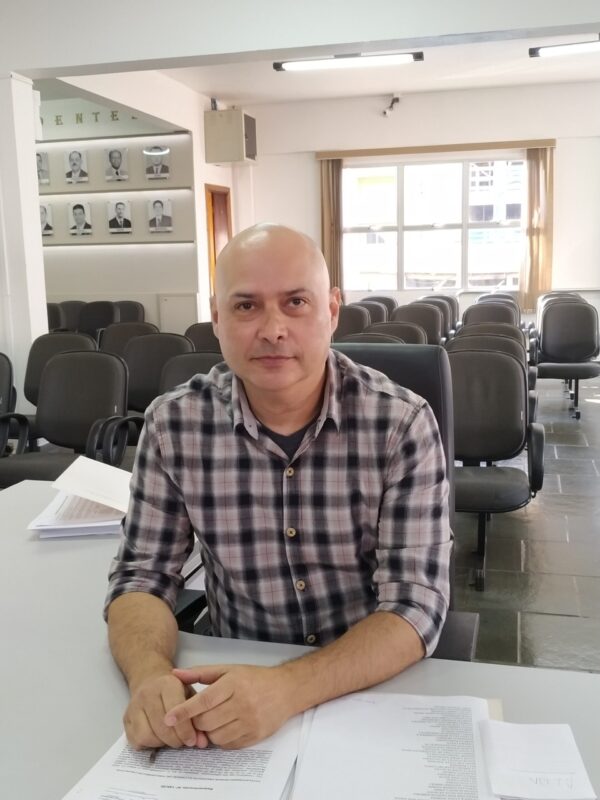 Photo of Marcio Sander quer regra para imóveis residenciais que oferecem hospedagem