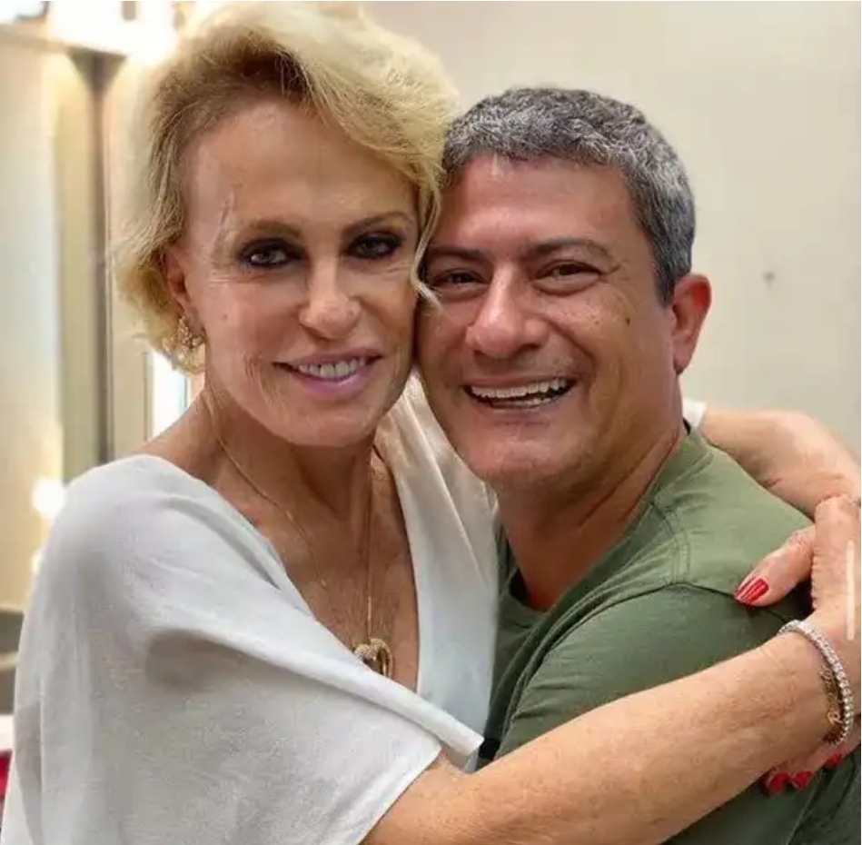 Photo of Tom Veiga, intérprete do Louro José, do ‘Mais Você’, morre aos 47 anos