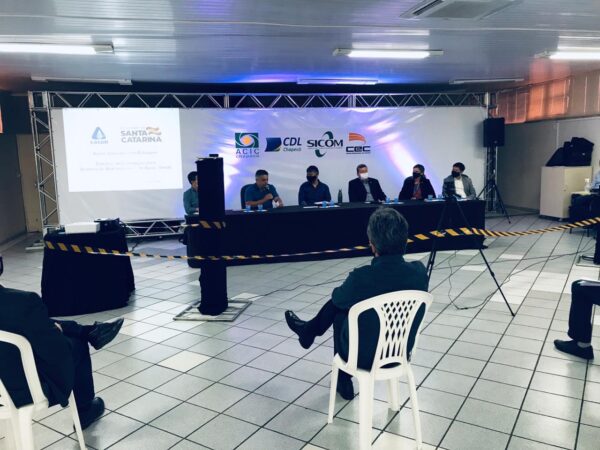 Photo of João Rodrigues participa de reunião sobre a estiagem no Centro Empresarial de Chapecó