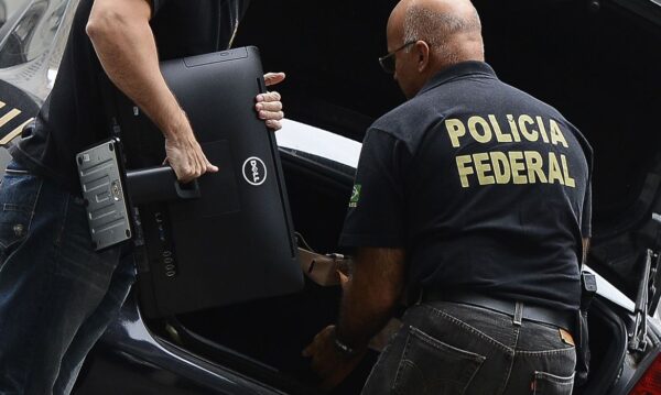 Photo of PF prende em Portugal suspeito de invasão hacker ao TSE