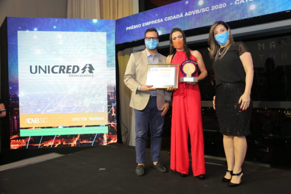 Photo of Unicred Desbravadora conquista o Prêmio Empresa Cidadã ADVB/SC 2020