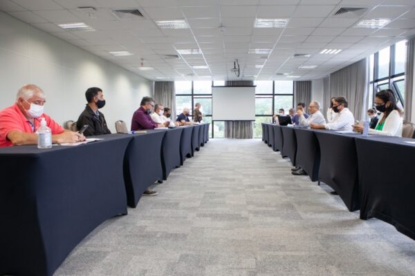 Photo of Empregadores e trabalhadores fecham novos valores para o piso regional