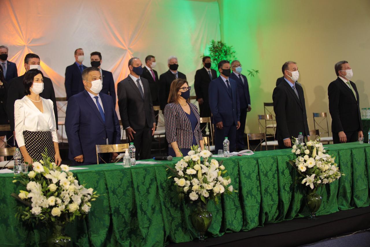 Photo of Empossados prefeito, vice e vereadores de Chapecó