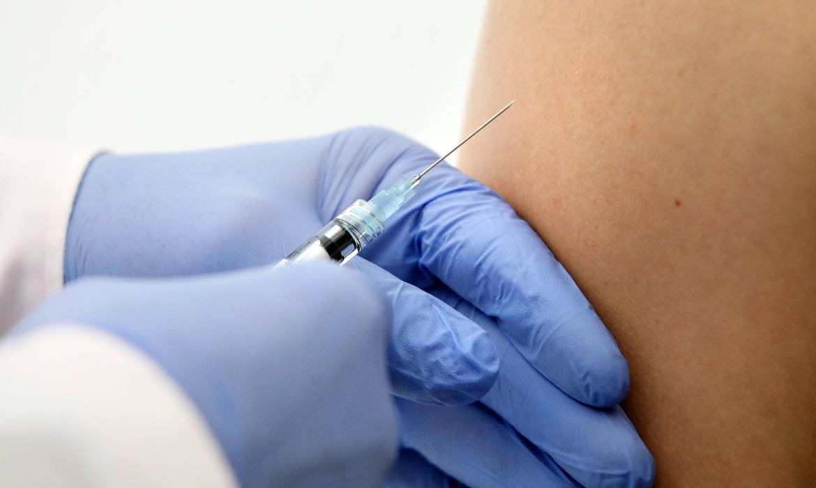 Photo of Vacina da Pfizer é 100% eficaz em adolescentes de 12 a 15 anos