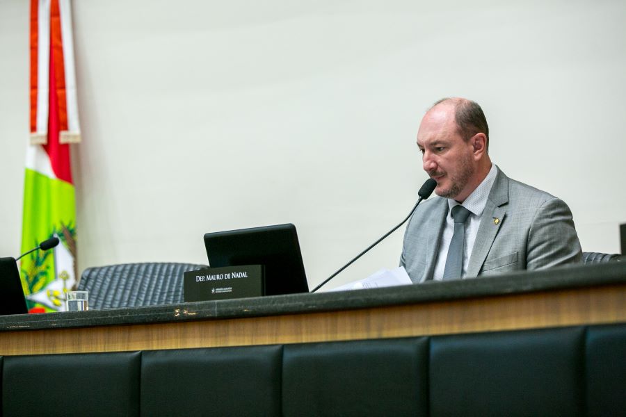 Photo of Mauro de Nadal deve ser eleito presidente da Alesc nesta segunda