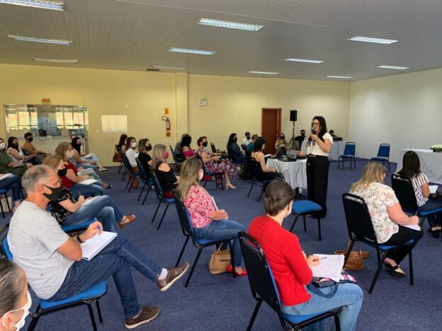 Photo of Secretaria de Educação inicia as atividades com os gestores das Escolas e CEIMs