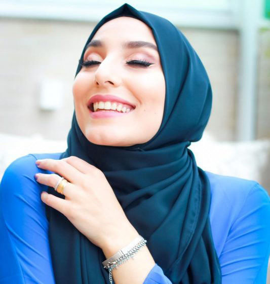Photo of Influencer muçulmana luta contra a intolerância nas redes
