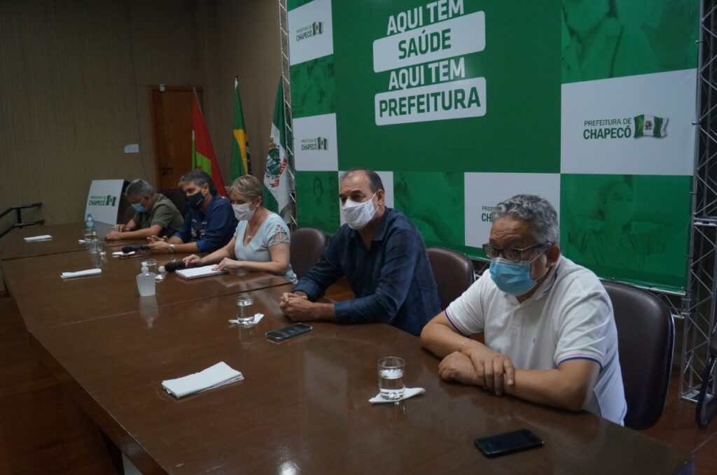 Photo of Falta de leitos é gravíssima e Bancada do Oeste reforça medidas para enfrentar Covid-19