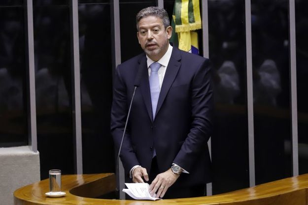 Photo of Arthur Lira é eleito presidente da Câmara dos Deputados com 302 votos