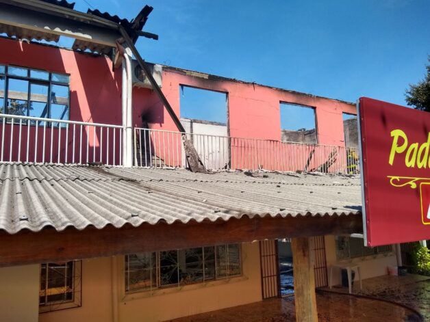 Photo of Incendio destrói padaria em Planalto Alegre