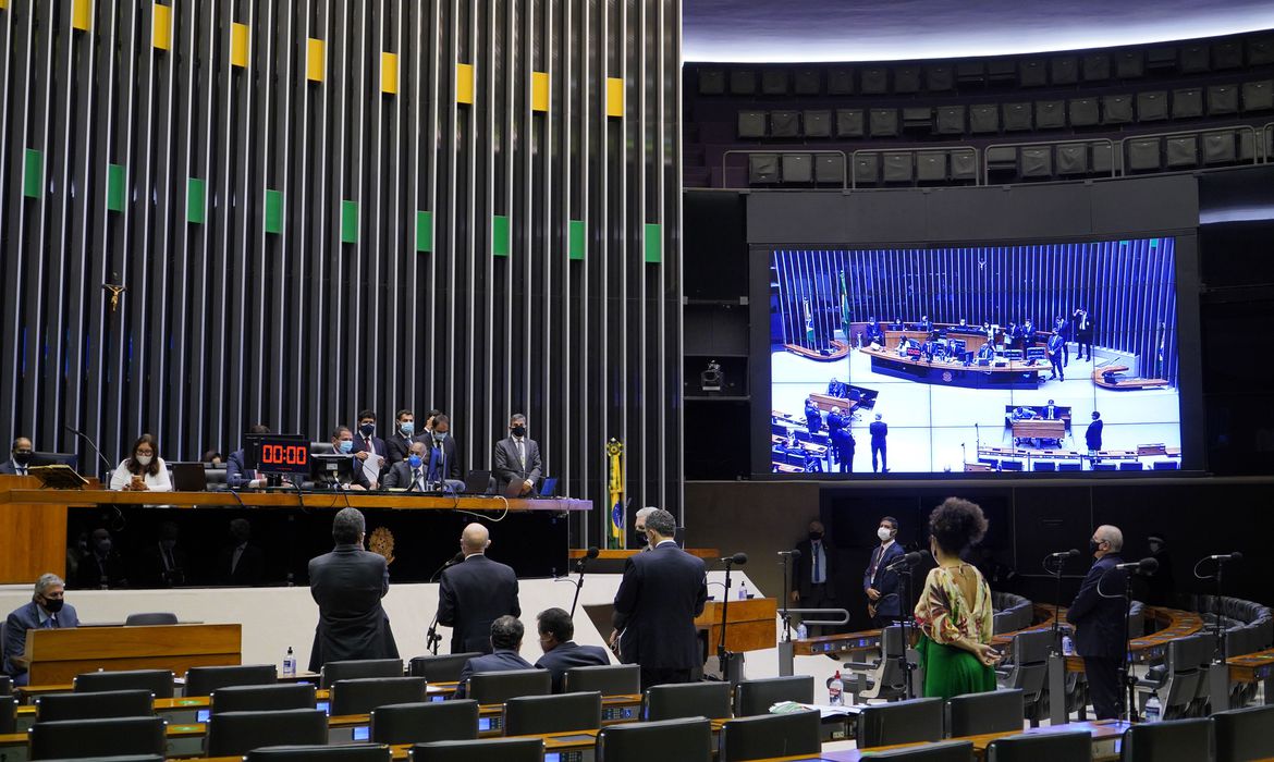 Photo of Congresso promulga emenda para pagamento de auxílio emergencial