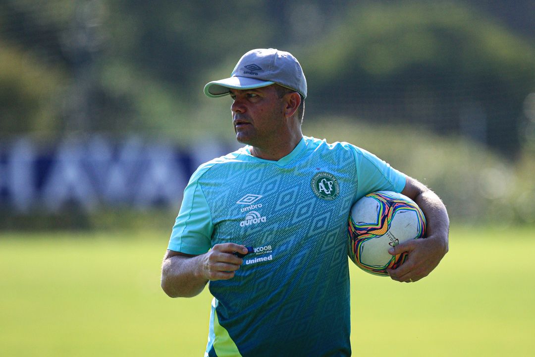 Photo of Umberto Louzer não é mais o técnico da Chapecoense