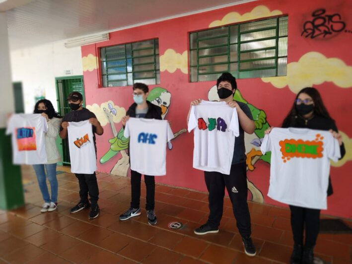 Photo of Escola municipal realiza oficina sobre Arte Urbana