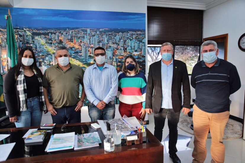 Photo of Comitiva paranaense visita Chapecó para conhecer ações contra a Covid