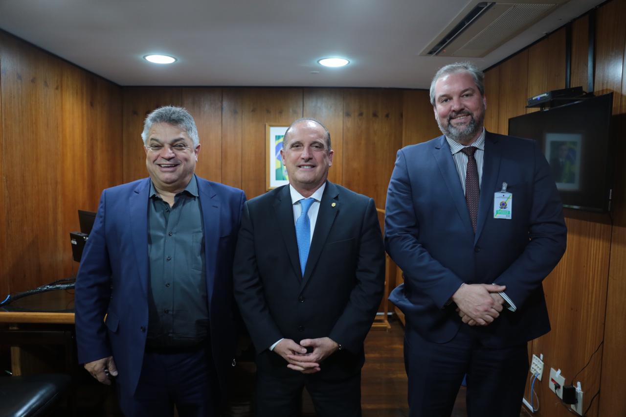 Photo of Prefeito encerra agenda em Brasília com vários projetos encaminhados