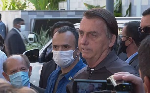 Photo of Bolsonaro recebe alta médica neste domingo após 4 dias internado em hospital de SP