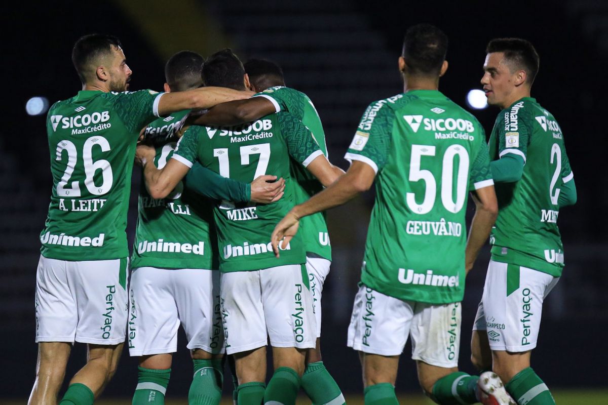 Photo of Chapecoense enfim vence a primeira partida do Brasileirão