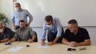 Photo of Convênio entre Prefeitura e Instituto Saga beneficia pequenas agroindústrias