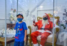 Photo of Diversas cartinhas chegam diariamente para adoção na Casa do Papai Noel