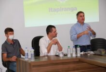 Photo of Secretário da Agricultura apresenta ações e programas do Estado para mitigar efeitos da estiagem no Oeste e Extremo Oeste