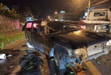 Photo of Motorista perde controle da direção, capota veículo e foge do local
