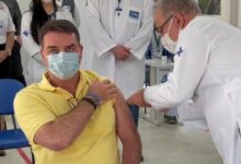 Photo of Flávio Bolsonaro se reúne com Queiroga e defende vacinação