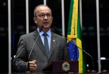 Photo of Jorginho Mello assina requerimento que cobra explicações de Alexandre de Moraes