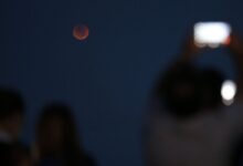Photo of Fim de semana terá Lua de Sangue “triplamente especial”
