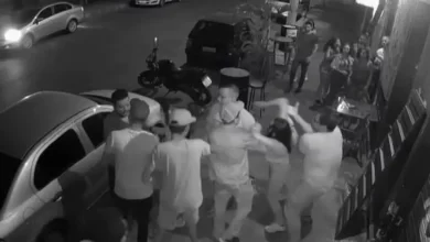 Photo of Mulher é presa após invadir bar e atropelar namorado