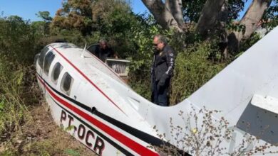 Photo of Avião usado no tráfico, com registro de sequestro em SC, é encontrado no MS