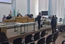 Photo of Mulher que matou a mãe de 89 anos com 17 tesouradas  a 24 anos de prisão