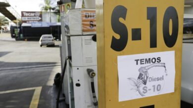 Photo of Petrobras anuncia redução de R$ 0,30 no diesel
