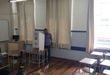 Photo of Gean Loureiro, candidato no União Brasil ao governo de SC, votou em Florianópolis