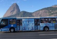 Photo of Empresário cria ônibus adaptado com chuveiros para pessoas em situação de rua