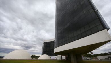 Photo of Moraes desbloqueia recursos do PP e Republicanos em ação sobre urnas