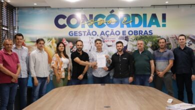 Photo of Entregue a Ordem de Serviço para nova arquibancada no Estádio Municipal Domingos Machado de Lima em Concórdia